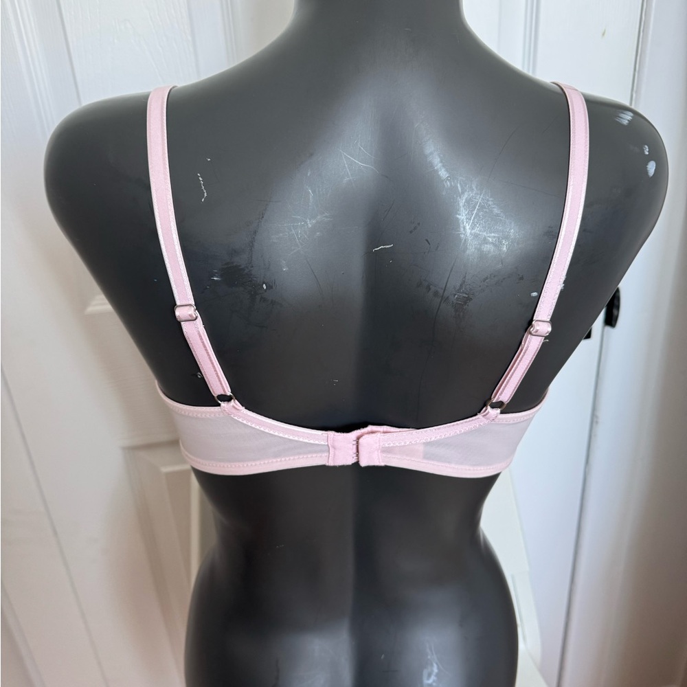 bra - Picture 4 of 4